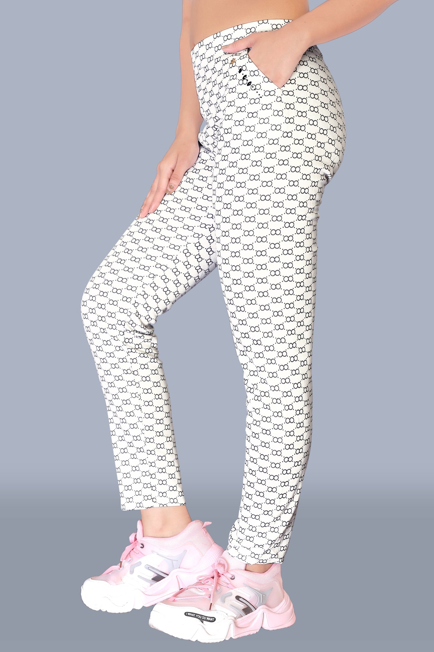 Women Leggings with Clique Pattern